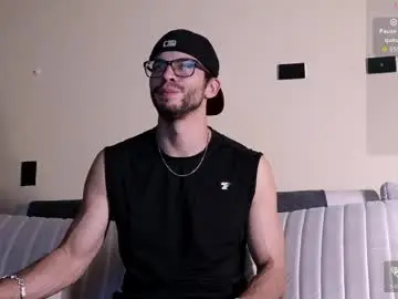 Chaturbate Private Sex Chat of phantom_bigger1