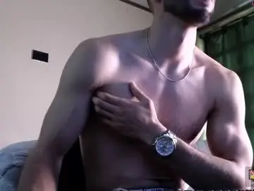 Chaturbate Free Live Porn of phantom_bigger1