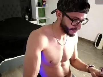 Chaturbate Sex Cam of phantom_bigger1