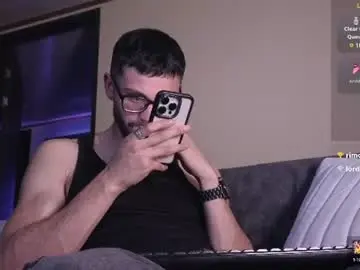 Chaturbate Adult Webcams of phantom_bigger1