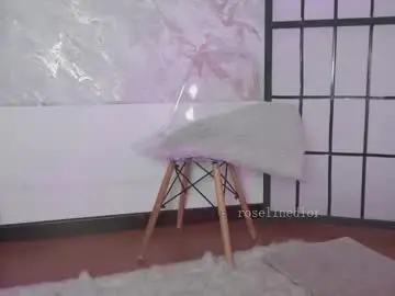 Chaturbate Live Sex Cam of roselinedior