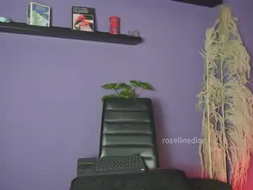 Chaturbate Sex Cam of roselinedior