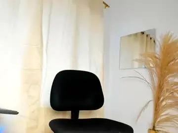 Chaturbate Watch Live Sex Cams of alid_17
