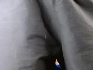 Chaturbate Live Sex Cam of yourfavorite_bigclit