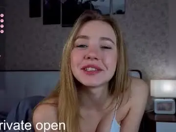 Chaturbate Sex Cam of elina_wilgauch