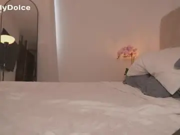 Chaturbate Watch Live Sex Cams of emely_dolce
