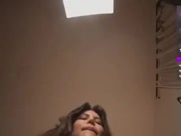 Chaturbate Live Sex Cam of emely_dolce