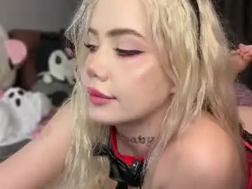 Chaturbate Live Sex Cam of molly_dose