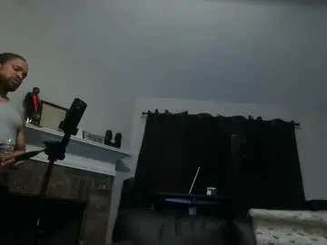 Chaturbate Live Sex Cam of thomasgwhitecft