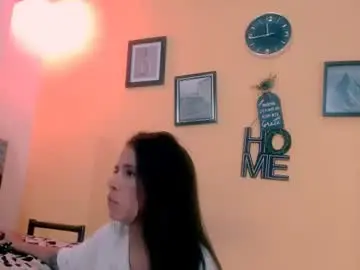 Chaturbate Live Porn of miajuice18