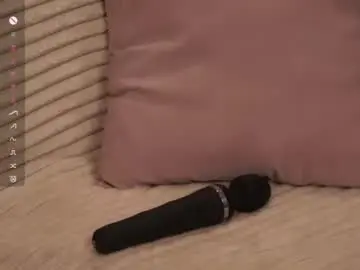 Chaturbate Live Sex Cam of pure_project