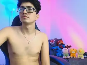 Chaturbate Live Porn of tylerwhiite_