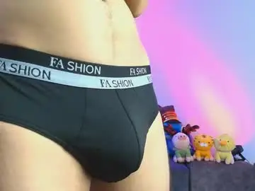 Chaturbate Adult Webcam of tylerwhiite_