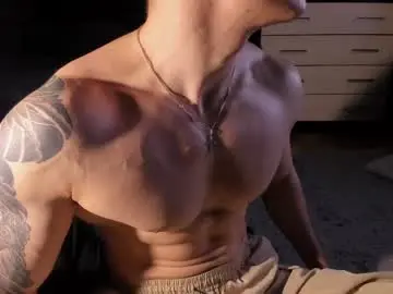 Chaturbate Live Sex Cam of juiicymike