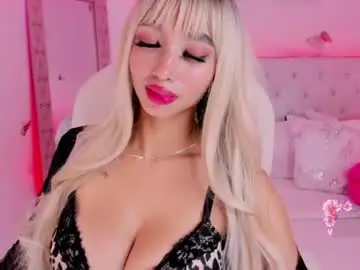 Chaturbate Adult Video Chat of lia_tayllor1