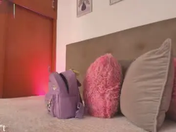 Chaturbate Watch Live Sex Cams of miley_baker