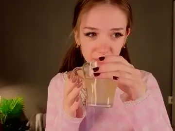 Chaturbate Live Sex Cam of tinyanie