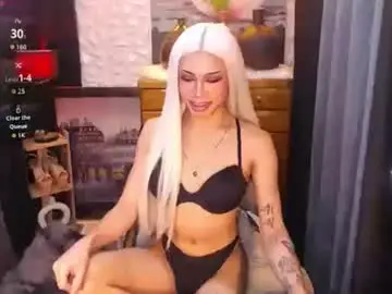 Chaturbate Free Live Porn of wildroxie