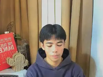 Chaturbate Live Sex Cam of boynextdoor4ux