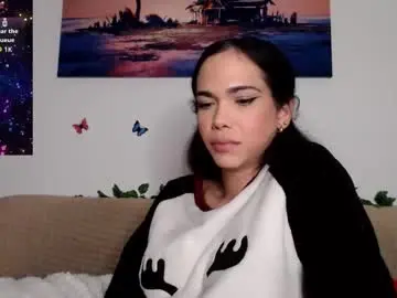 Chaturbate Live Porn of luara_