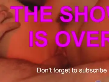 Chaturbate Sex Cam of strawberrywithcream18