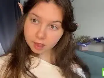 Chaturbate Free Porn Cam of lauriecarter