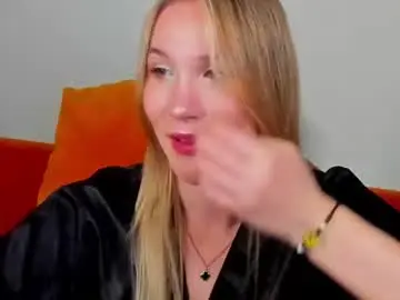 Chaturbate Free Live Porn of elaravoltage