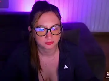 Chaturbate Free Porn Cam of pawg_official