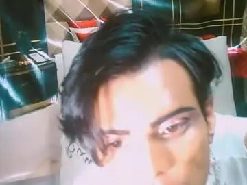 Chaturbate Sex Cam of indianlipstickluna