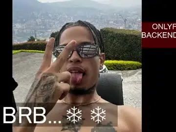 Chaturbate Live Sex Cam of lilray99