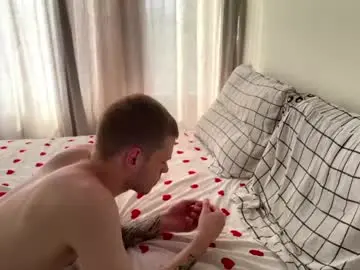 Chaturbate Live Porn of twocharmyray