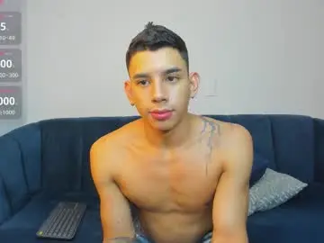 Chaturbate Live Sex of andrew_twink18