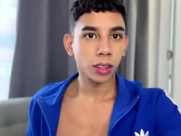 Chaturbate Adult Webcam of andrew_twink18