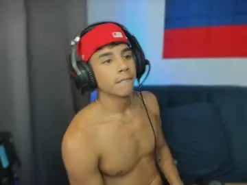 Chaturbate Free Porn Cam of andrew_twink18