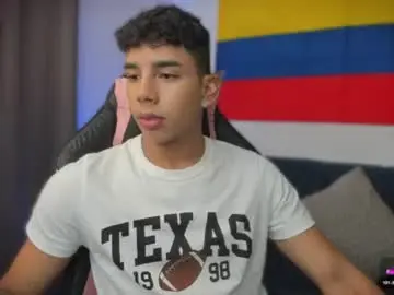 Chaturbate Live Sex of andrew_twink18