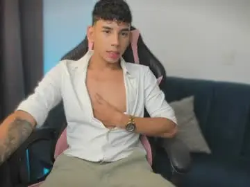 Chaturbate Adult Webcams of andrew_twink18