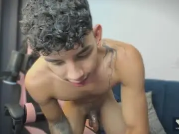 Chaturbate Adult Webcam of andrew_twink18