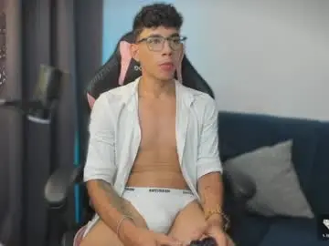 Chaturbate Sex Chat of andrew_twink18