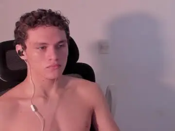 Chaturbate Nude Webcam of laureent__