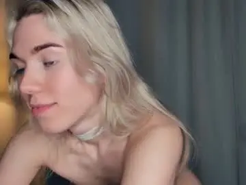 Chaturbate Live Sex Cam of myviolet_rush