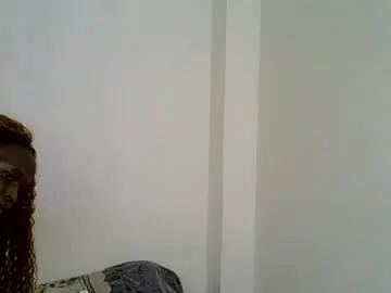 Chaturbate Live Porn of royalluxe