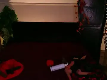 Chaturbate Live Porn of dark_lola_