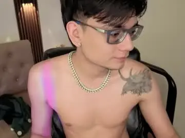 Chaturbate Free Porn Cam of davoxer