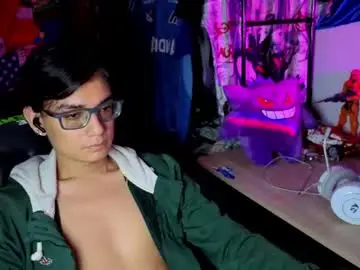 Chaturbate Free Porn Cam of davoxer