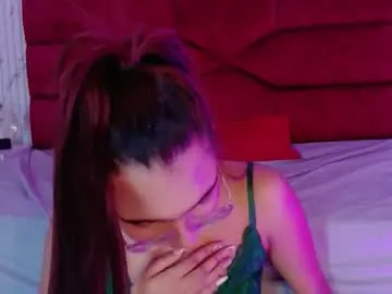 Chaturbate Adult Webcams of sarasaenz_99