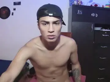 Chaturbate Nude Webcam of fenix_hardcock