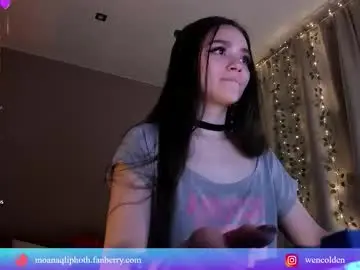 Chaturbate Live Sex Cam of moana_meow
