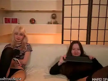 Chaturbate Nude Webcam of the_bad_touch_