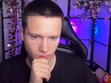 Chaturbate Watch Live Sex Cams of zackhandsome