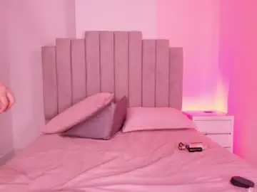 Chaturbate Watch Live Sex Cams of gia_roux_